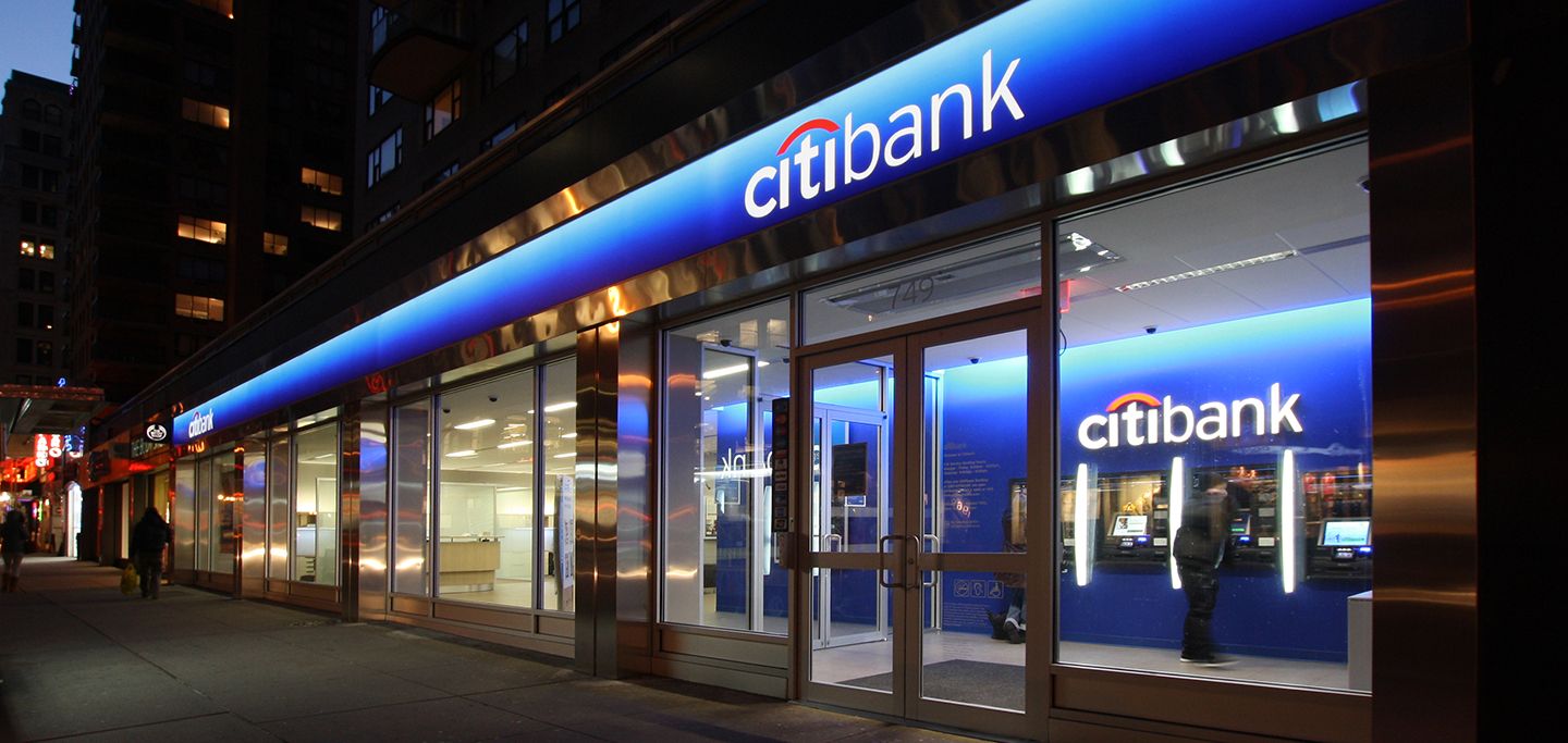 Branding Citibank Facade 03