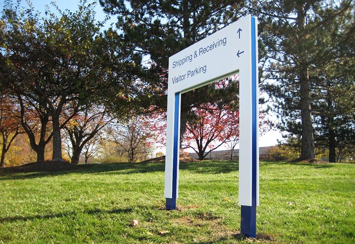 Directional Sign AkzoNobel