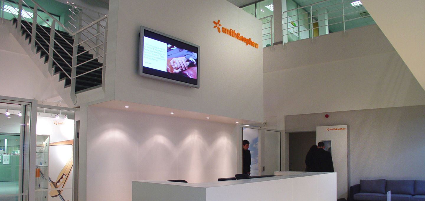 Reception Signage Smith Nephew 1 N