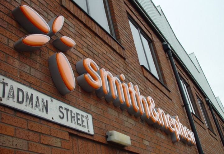 smith nephew Hull Signs N